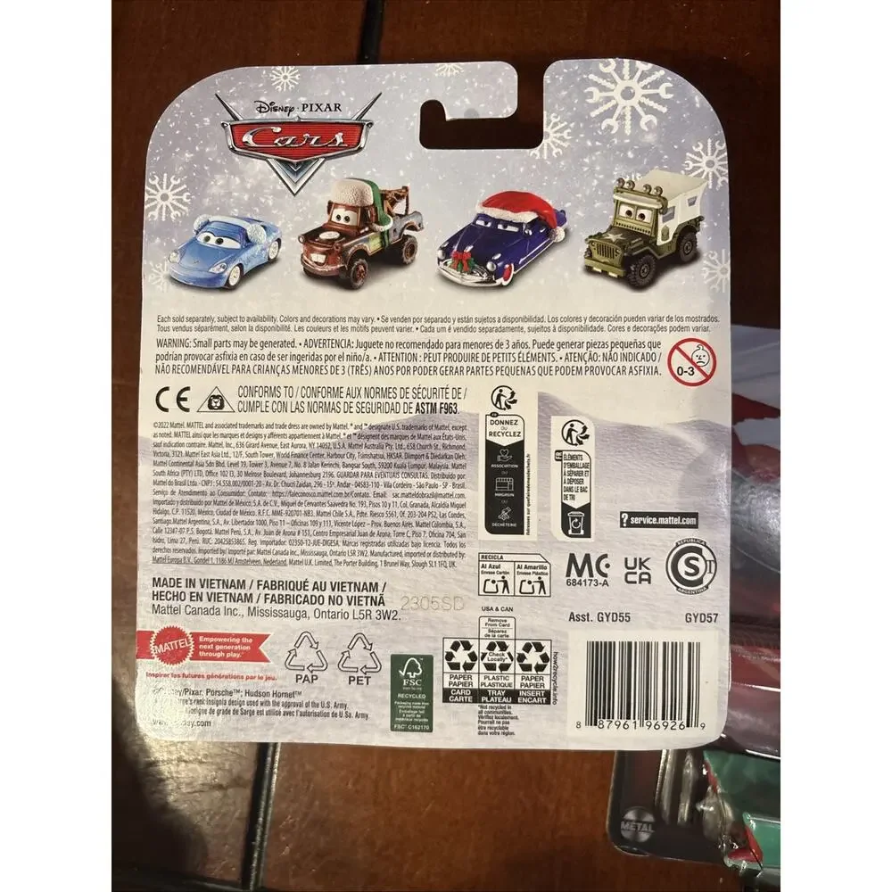 Disney Pixar Cars Lightning McQueen Holiday Christmas Series Metal 1:55 Scale